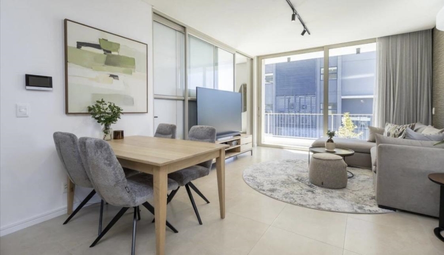 To Let 3 Bedroom Property for Rent in Green Point Western Cape